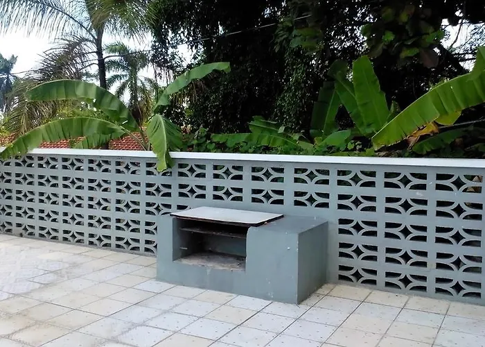 Palm View Hotel