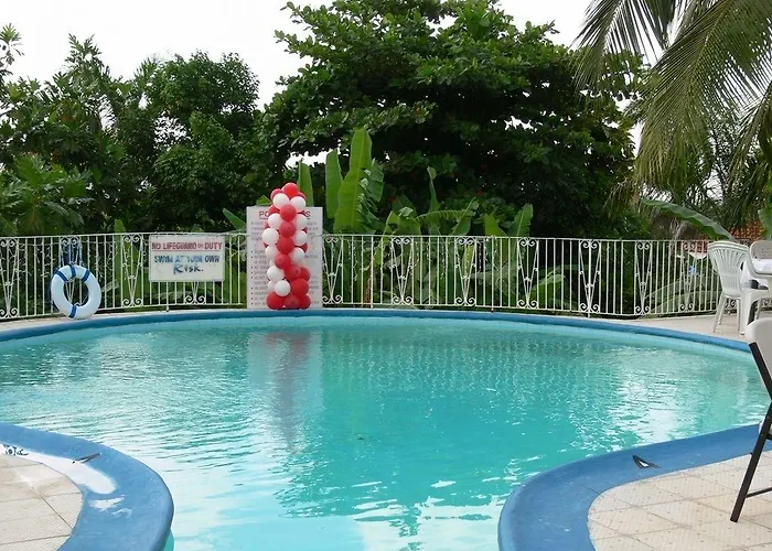 Palm View Hotel